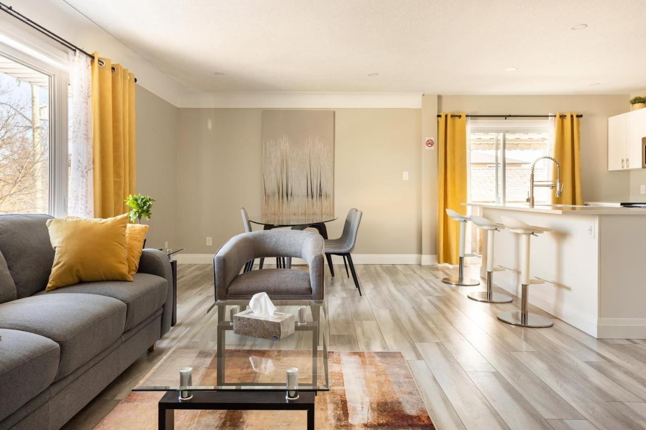 Entire 2 Bedroom Apartment Downtown - U3 Waterloo Exterior foto
